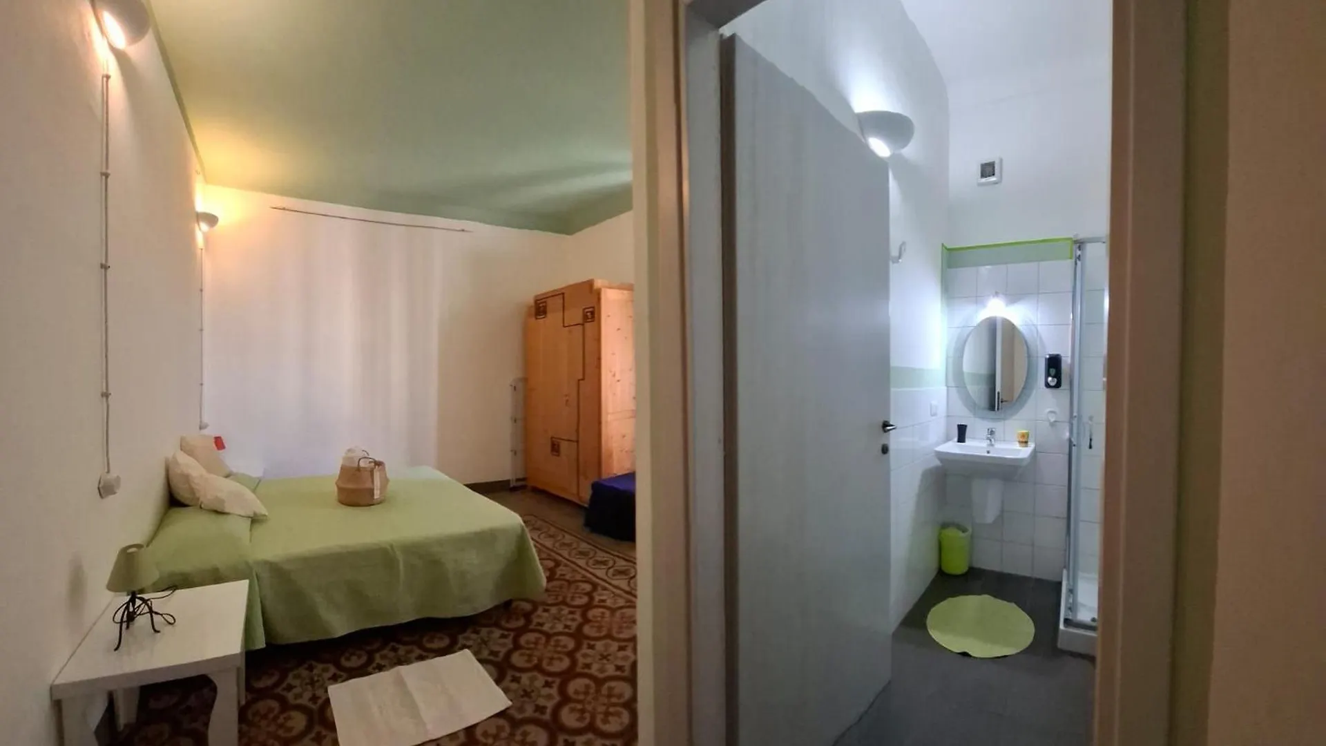 Affittacamere Aghinas Albergo Diffuso Bosa